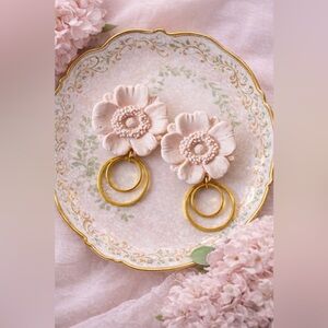 Pale Pink Pierced Earrings